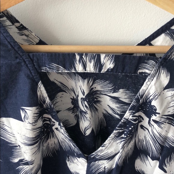 Floral top - Picture 3 of 5